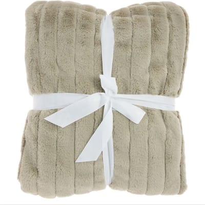 Unique Living Vent du Sud - bedsprei - fake fur bont - rib taupe - 260x240cm