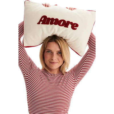 Kussen vrouw She is Sunday Amore