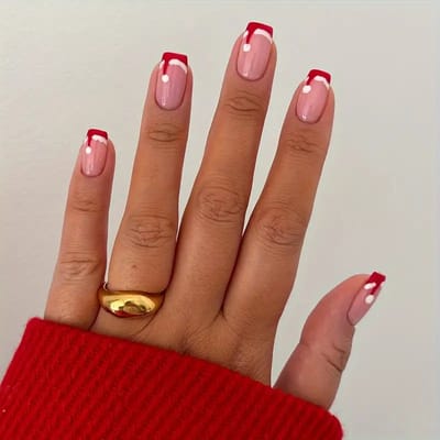 GEAR3000® plaknagels zelfklevende - kerst - kerstmuts - press on nails - nepnagels met lijm en nagelvijl - 24 stuks