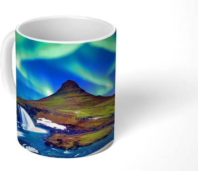 Mok - Koffiemok - Noorderlicht - Sterrenhemel - IJsland - Berg - Groen - Waterval - Meer - Mokken - 350 ML - Beker - Koffiemokken - Theemok