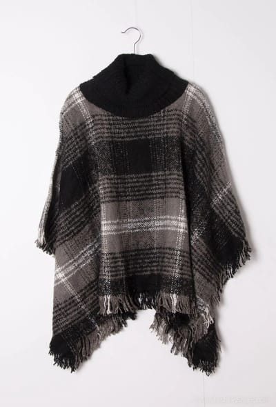 Warme dames poncho Erika fantasiemotief met colkraag grijs wit zwart antraciet