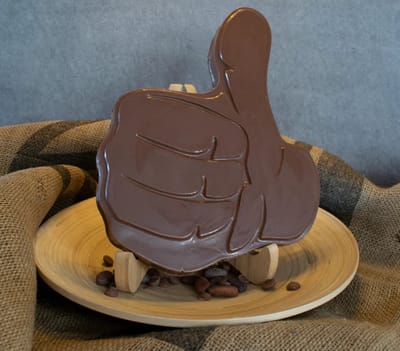 Chocolade duim cadeau XXL - ambachtelijke Belgische chocolade - 700 gram - Melk chocolade
