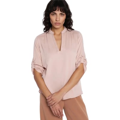 Vrouwelijke blouse met opgerolde mouwen Nife