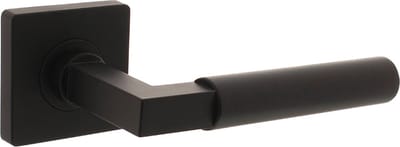 Intersteel Deurkruk Bau-Stil op vierkante rozet 55x55x10 mm mat zwart