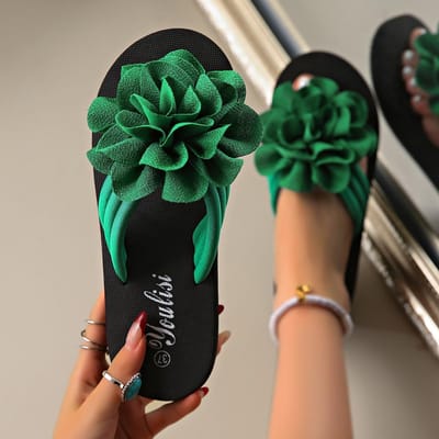 Nieuwe zomerse mode bovenkleding platte hak dikke zool platformsandalen Koreaanse stijl bloem strand damesslippers 42