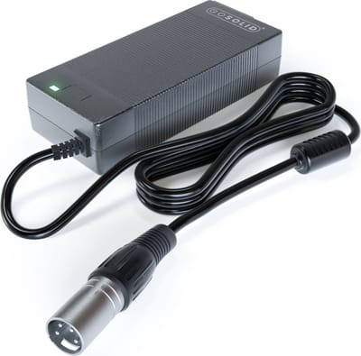 GO SOLID! ® Oplader geschikt voor B'twin Rockrider ST100 elektrische fiets XRL4 plug