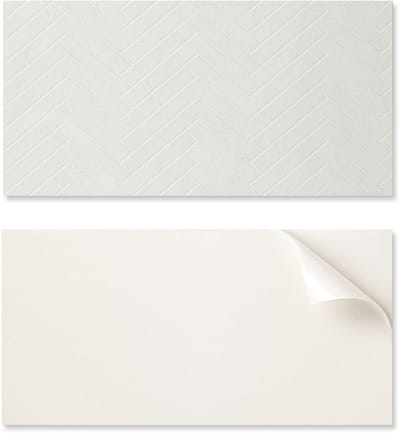 Zelfklevend vinylpaneel voor een tienerkamer, 100x50 cm, visgraatpatroon.