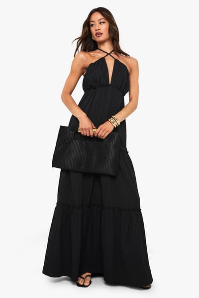 boohoo Dames Lange getextureerde gerimpelde bandjes gelaagde maxi-jurk | Zwart | Maat: 46