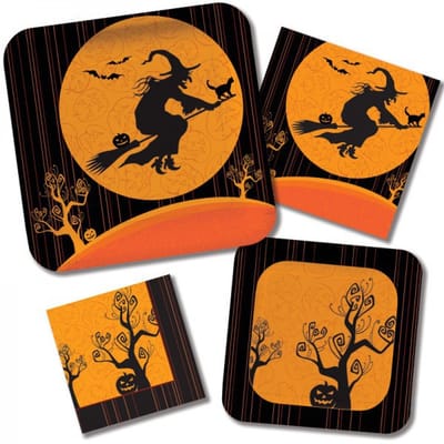 8 kleine papieren bordjes Witch's Ride