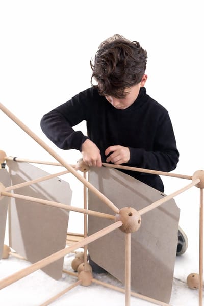 Houten Montessori Bouwset– Complete Duurzame Bouwdoos Met Ballen, Stokken & Platen – Creatief Bouwen Voor Kinderen Vanaf 3 Jaar - Les Petits Ingéniers