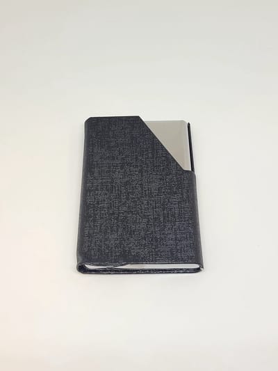 Jumada's - Stijlvolle Kaarthouder voor Vaderdag - Zwart - Geschikt voor Creditcards en Pashouders - Gemaakt van Stevig Aluminium - Perfect Cadeau