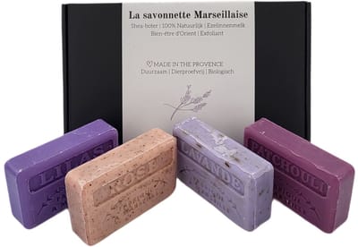 Zeep brievenbuscadeau: Lilas, Rose scrub, Lavendel scrub, Patchouli - moederdag cadeau - moederdagpakketje - cadeau voor vrouw