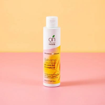 onYOU Natuurlijke Conditioner voor steil haar - Biologische conditioner met heemst extract en amandel-eiwit - Vocht-inbrengend conditioner met ontwarrende eigenschappen, voor zijdezacht en soepel haar - 150 ml - Officina Naturae