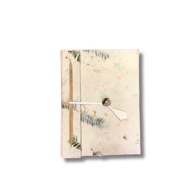 Ancient Wisdom - Notitieboek - Groot notitieboek van lokta papier met gemengde bloemen (21x15cm) - handgemaakt - cadeau - schrijfgerei - ecologisch - ambachtelijk
