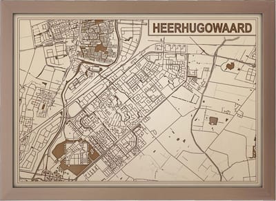 Decoratief Beeld - Houten Van Heerhugowaard - Hout - Bekroned - Bruin - 21 X 30 Cm