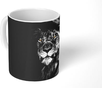 Mok - Koffiemok - Leeuw - Ogen - Oranje - Zwart wit - Dieren - Portret - Mokken - 350 ML - Beker - Koffiemokken - Theemok