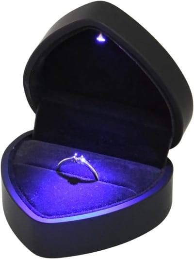 Hartvormige Ringenbox met LED Verlichting van Velvet voor Trouwringen, Verlovingen en Aanzoeken, Zwart