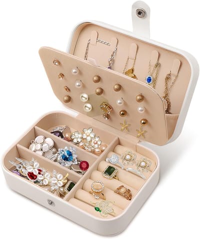 Stijlvolle Reisjuwelendoos, Compacte Organizer voor Oorbellen en Sieraden, Perfect Cadeau voor Vrouwen en Meisjes (Wit)