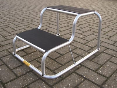 Dubbele Opstap - Camping Trap - Veilig Instappen - Antislip Rubber - 36cm x 21cm - Zwart