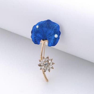 Nieuwe modieuze rozenbloembroche met strasssteentjes en parels, emaille speldjes, jas- en pakbadge, trouwbroche voor damesaccessoires white