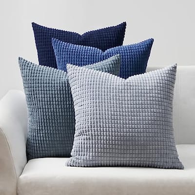Zachte Gradient Kussenhoezen van Corduroy met Granulepatroon voor Sofa, Slaapkamer en Tuin - Set van 4 Decoratieve Kussens in Klassieke Stijl