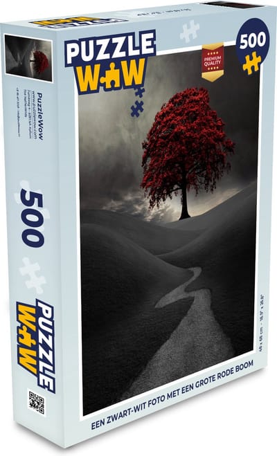 Puzzel Een zwart-wit foto met een grote rode boom - Legpuzzel - Puzzel 500 stukjes
