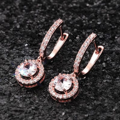Huitan Luxe Roségoud Kleur Vrouwen Hangende Oorbellen Briljante Kristal Zirkonia Bruiloft Feest Elegante Bruids Mode Accessoires gray