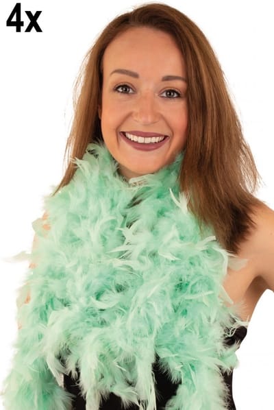 4x Boa pastel groen 180 cm. 50 gr.
