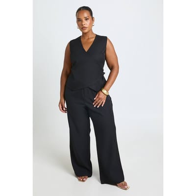boohoo Dames Plus Gilet Met Vetersluiting Op De Rug | Black | Maat: 16