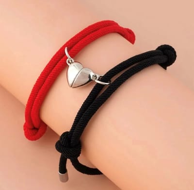 Akyol - koppel armband -valentijn voor hem en haar-vriendschapsarmband-Zwart-Rood-Liefdes Cadeau-Romantisch-Cadeau voor je vrouw of vriendin - Mannen Cadeautjes – vrouwen cadeautjes – magneten – Rode armband-liefdes armband-hartje-hartjes armba