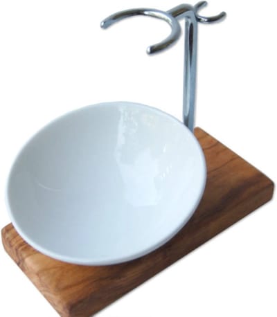 D.O.M. Klassieke Scheerkwast Houder PLUS met Porseleinen schaal – Luxe Design met Olijfhout