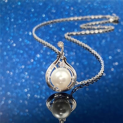 Sjika - Zilveren Ketting Dames met Parel Hanger – Elegante Ketting met Zirkonia – Luxe Sieraad – Cadeau voor Haar