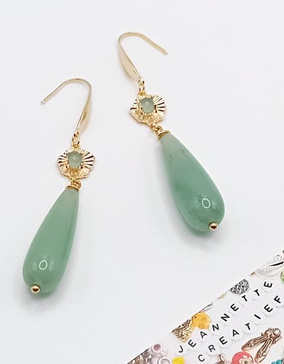 Jeannette-Creatief® - Natuursteen - Aventurijn Oorbellen Pegels & Gold - Oorbellen met Natuursteen - RVS - Goudkleur - Dames Oorbellen - Oorbellen met Aventurijn - Groene Oorbellen - Natuursteen - Cadeau - Druppel Oorbellen