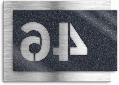 Premium huisnummer | individueel aanpasbaar | aluminium composiet zilver geborsteld en acrylglas | 3D-effect | weerbestendig | art.nr. H1001 (steenlook hoogglans)