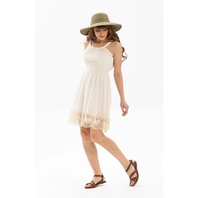 Mouwloze gebreide mini-zomerjurk van Şile-stof in crèmekleur.