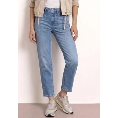 Barrel leg jeans in Loose Fit