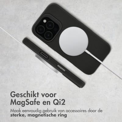 Accezz Hoesje - Geschikt voor Apple iPhone 16 Pro - Tough Backcover geschikt voor MagSafe - Zwart