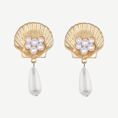 Margot Bardot - Attina Pearl Drop Gold. - Oorbellen dames - Goud - Statement oorbellen