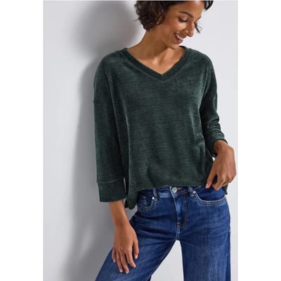 A324011 LTD QR cozy v-neck shirt