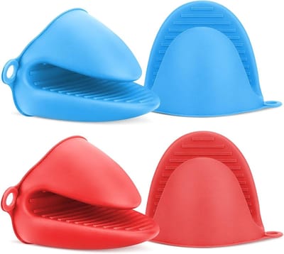 Daity 4-pack hittebestendige siliconen ovenwanten - siliconen keuken pannenlappen - mini rubberen ovenwanten - schattige kookwanten (Rood - blauw)