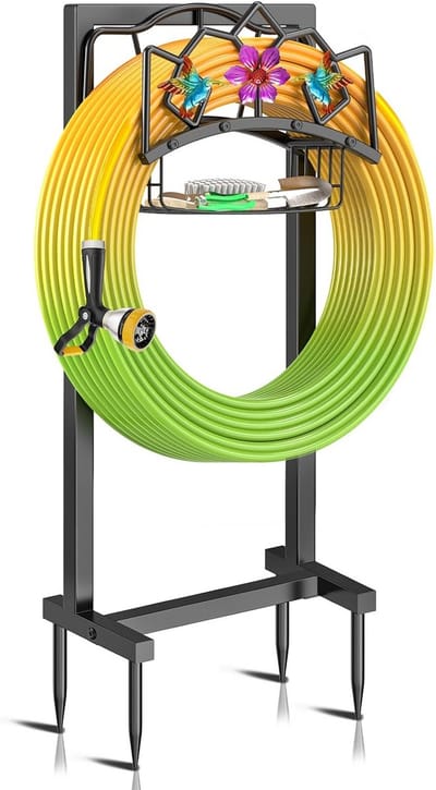 Tuinslanghouder Vrijstaand - Slangopslag - Tuin Organiseren - Met Opbergmand - 106 cm Hoog - Zwart