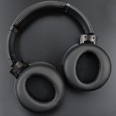 Zachte Earpads voor Sony MDR-XB950, Geluidsisolerende Oorkussens van Eenvoudig Te Vervangen Foam en Leer in Zwart