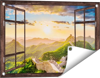 Gards Tuinposter Doorkijk De Chinese Muur door de Bergen met Zon - 60x40 cm - Tuindoek - Tuindecoratie - Wanddecoratie buiten - Tuinschilderij