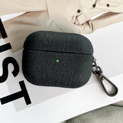 Telestore - Hoesje geschikte voor AirPods 4 - Stof kleding hoesje Beschermhoes - Shockproof AirPods 4 Cover - AirPods 4 Hoesje - Geschikt voor Apple Airpods 4 - zwart - stoffen shockproof cover