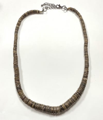 Ketting - Platte bruine kralen - 54+5 Centimeter verstelbaar - Damesdingetjes