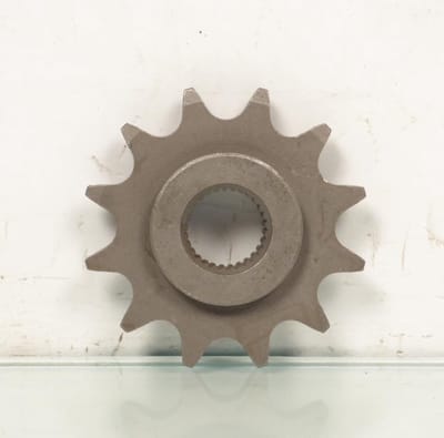 uitgaand tandwiel van RSM-versnellingsbak voor Peugeot P02-1200 / 12 tanden, steek 415, nieuw