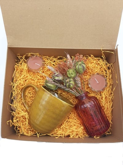 Vaasje met gedroogde bloemen-kaarsen- Mok-Geschenkset- Cadeaupakket-Cadeautje voor moeder, bedankt juf, zus, collega, vriendin, dochter-verjaardag cadeauset, bedanken