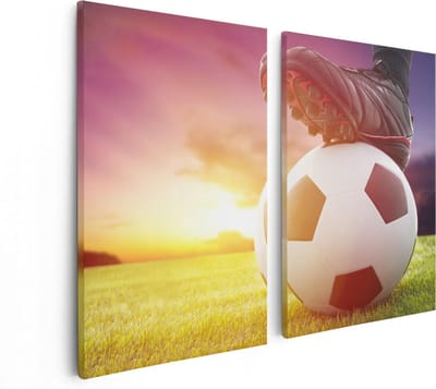 Artaza Canvas Schilderij Tweeluik Klassieke Voetbal Aftrap Met Zonsondergang - 80x60 - Foto Op Canvas - Canvas Print