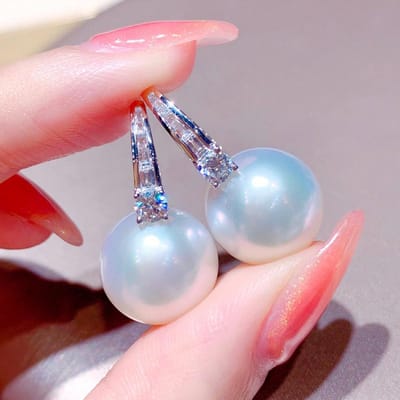 Huitan Bling Bling CZ Gesimuleerde Parel Oorbellen voor Vrouwen Temperament Elegant Vrouwelijk Accessoire Chique Cadeau Bruiloft Trendy Sieraden white
