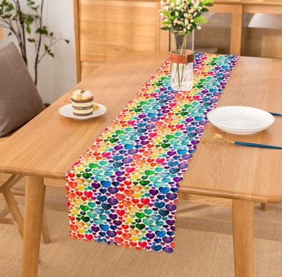 Bedrukt Velvet textiel Tafelloper 45x220 - Pride kleuren hartjes - Fluweel